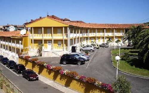 Apartamentos San Pedro En Llanes Eksteriør bilde