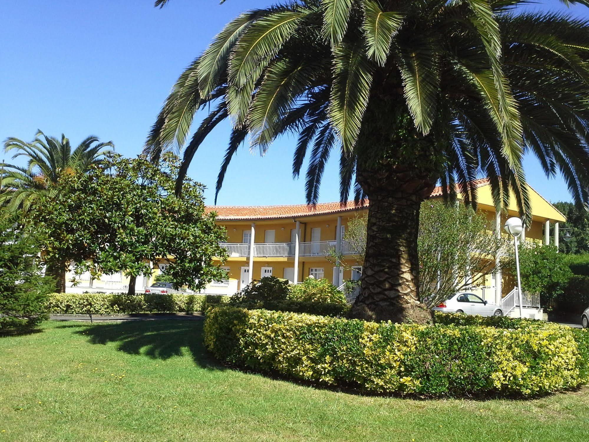 Apartamentos San Pedro En Llanes Eksteriør bilde